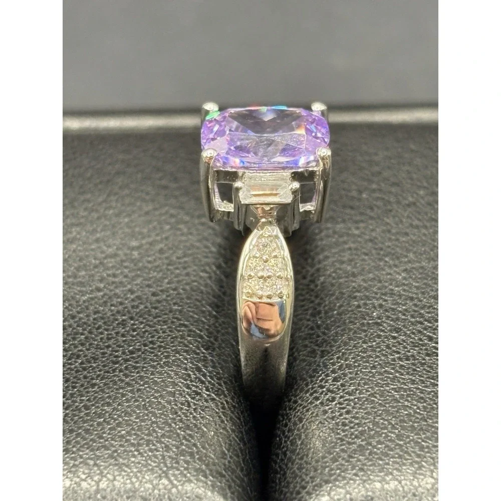 EUC Sterling Silver Purple Cubic Zirconia Ring Size 9 5 Grams E27